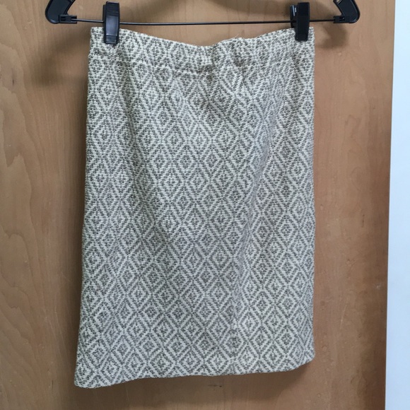 St. John Skirt Suit - Picture 3 of 8